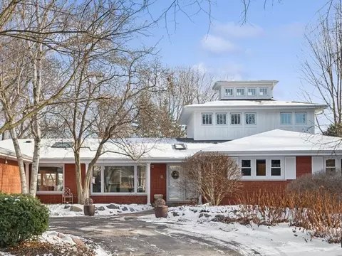 718 Chilton Ln, Wilmette, IL 60091
