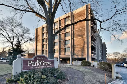 1110 Grove St #2K, Downers Grove, IL 60515