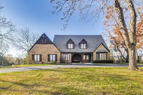 10385 Oak Ridge Rd, Marengo, IL 60152