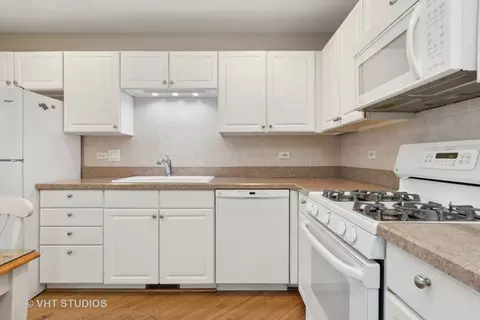 Kitchen - 13309 Red Cedar Ln, Plainfield, IL 60544 photo 2 of 3
