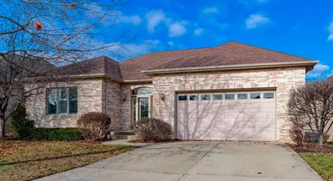 137 Rose Dr, Bloomingdale, IL 60108