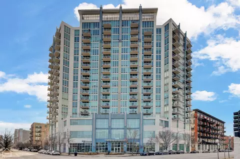 1600 S Indiana Ave #1702, Chicago, IL 60616