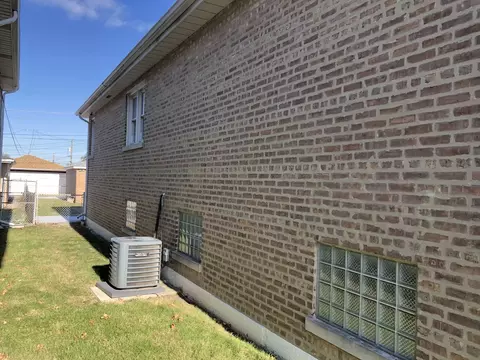 2850 E 98th St, Chicago, IL 60617 photo 33