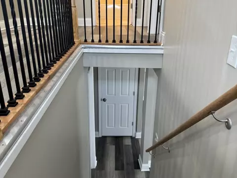 Entry Way - Undisclosed, Markham, IL 60428 photo 1 of 1