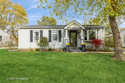 172 Bernard Dr, Buffalo Grove, IL 60089