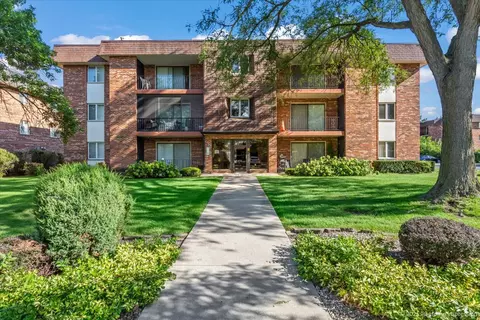 9114 W 140th St #204, Orland Park, IL 60462