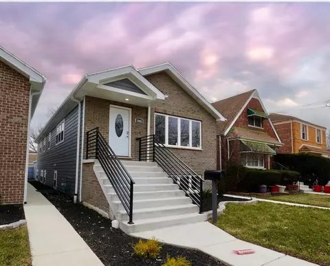 8239 S Fairfield Ave, Chicago, IL 60652