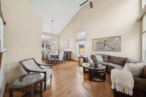 Living - 1355 Branden Ln, Bartlett, IL 60103 photo 1 of 2