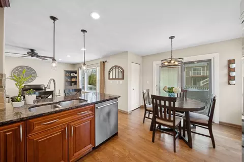 Kitchen - 1355 Branden Ln, Bartlett, IL 60103 photo 1 of 4