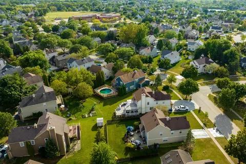 View/Area - 1355 Branden Ln, Bartlett, IL 60103 photo 4 of 5