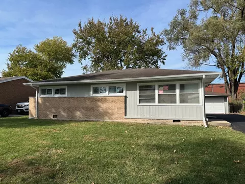 2962 Sherwood Ave, Markham, IL 60428