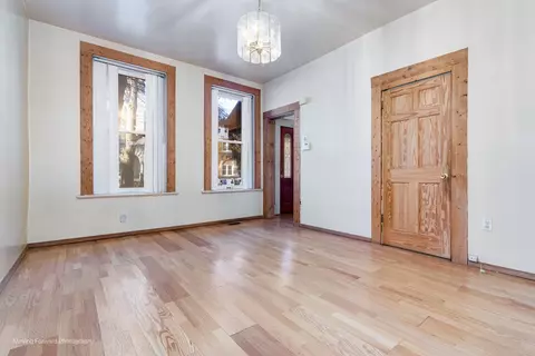 1313 N Artesian Ave, Chicago, IL 60622 photo 8