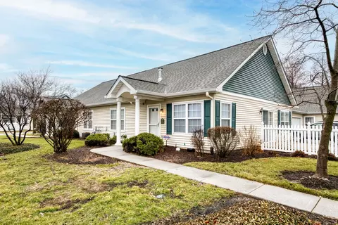 921 Garden Ln #921, Homewood, IL 60430
