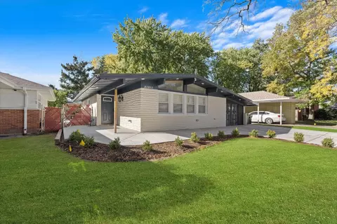 15150 Meadow Ln, Dolton, IL 60419