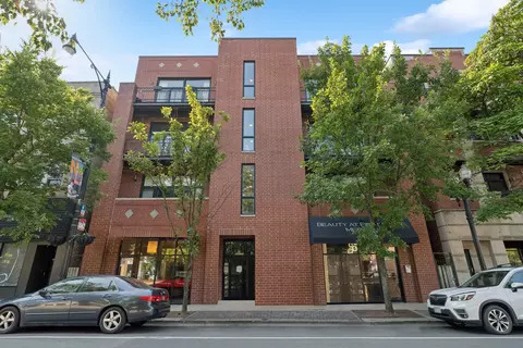 2241 W Irving Park Rd #1R, Chicago, IL 60618