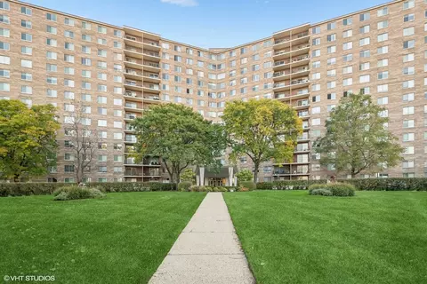 7141 N Kedzie Ave #1210, Chicago, IL 60645