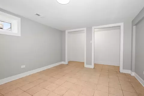 Bedroom - 8433 Central Ave, Burbank, IL 60459 photo 4 of 5