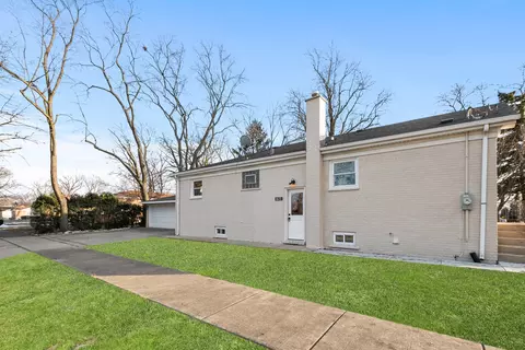 Exterior - 8433 Central Ave, Burbank, IL 60459 photo 2 of 2