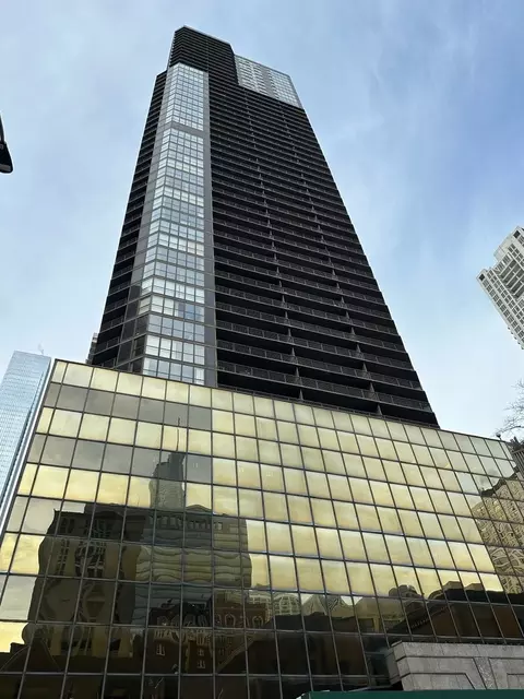 10 E Ontario St #904, Chicago, IL 60611