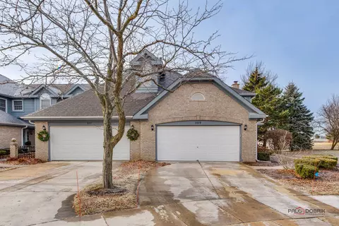 309 Lynwood Cir, Bloomingdale, IL 60108