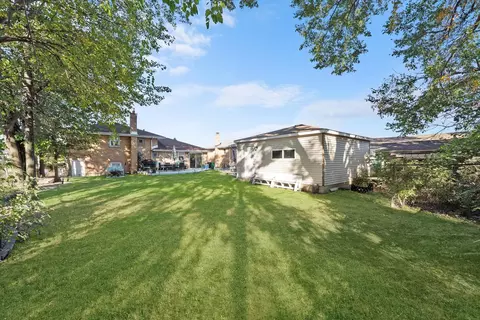 Exterior - 7749 S Octavia Ave, Bridgeview, IL 60455 photo 10 of 10