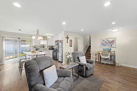 Living - 7749 S Octavia Ave, Bridgeview, IL 60455 photo 2 of 6