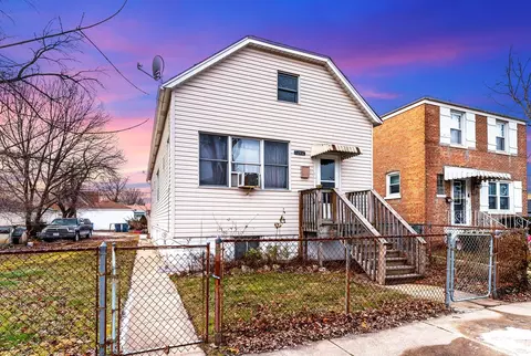 12316 Sangamon St, Calumet Park, IL 60827