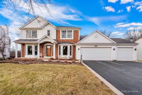 886 Royal Glen Dr, Cary, IL 60013