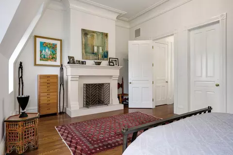 57 E Division St, Chicago, IL 60610 photo 28