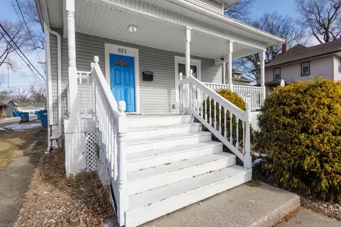 Exterior - 851 E Bourbonnais St, Kankakee, IL 60901 photo 5 of 5