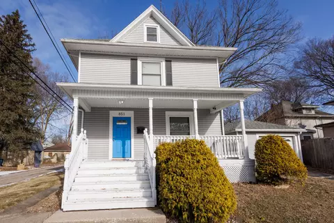 Exterior - 851 E Bourbonnais St, Kankakee, IL 60901 photo 1 of 5
