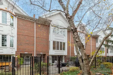 1149 W Vernon Park Pl #F, Chicago, IL 60607