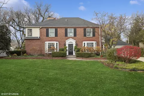906 Harding Rd, Hinsdale, IL 60521