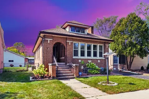 12006 S Ann St, Blue Island, IL 60406
