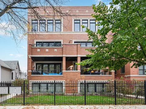 2133 N Campbell Ave #1C, Chicago, IL 60647