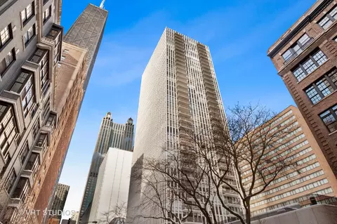 200 E Delaware Pl #35E, Chicago, IL 60611