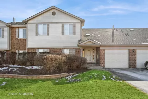 1485 Fairlane Dr #7, Schaumburg, IL 60193