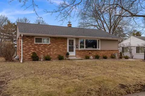 3519 Crosby St, Rockford, IL 61107