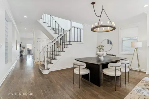Dining - 1908 W Dickens Ave, Chicago, IL 60614 photo 2 of 4