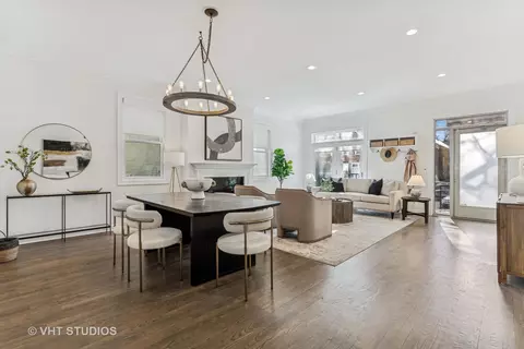 Dining - 1908 W Dickens Ave, Chicago, IL 60614 photo 1 of 4