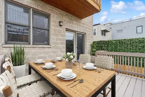 Exterior - 1908 W Dickens Ave, Chicago, IL 60614 photo 8 of 13