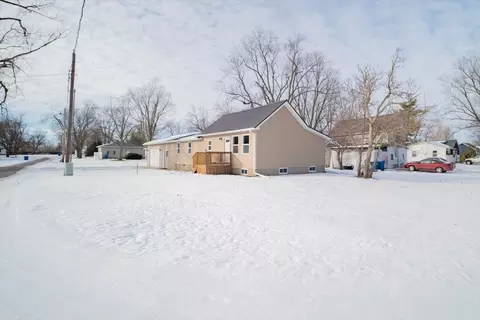 623 York St, Chenoa, IL 61726 photo 2