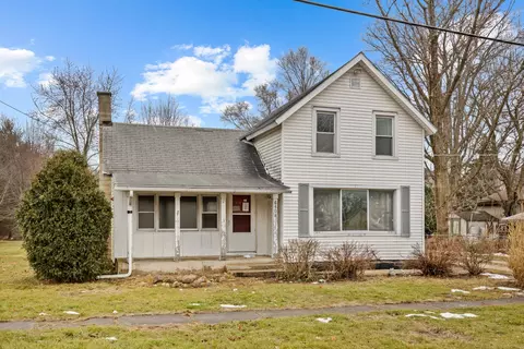 6408 Wayne St, Union, IL 60180