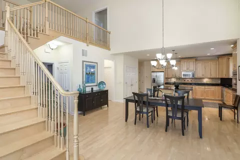 Dining - 1040 Mackenzie Pl, Wheaton, IL 60187 photo 1 of 2
