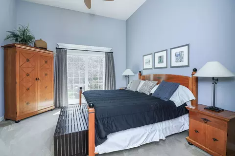 Bedroom - 1040 Mackenzie Pl, Wheaton, IL 60187 photo 1 of 3