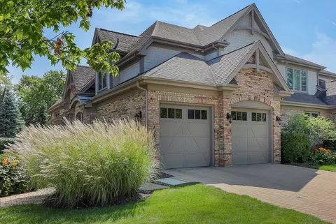 Exterior - 1040 Mackenzie Pl, Wheaton, IL 60187 photo 5 of 5