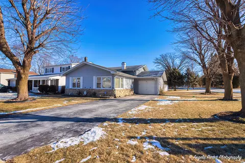 2600 Blanchard Rd, Waukegan, IL 60087
