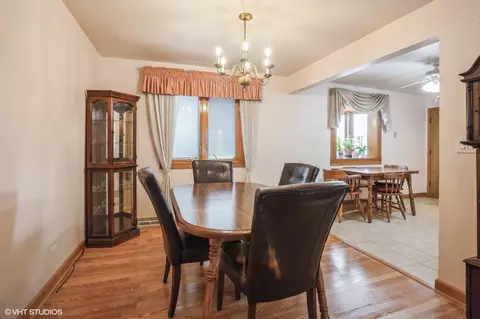 Dining - 731 Marshall Dr, Des Plaines, IL 60016 photo 1 of 1