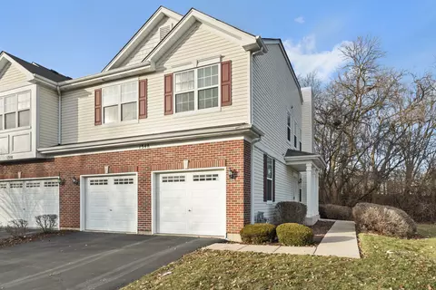 1348 W Alder Creek Dr, Romeoville, IL 60446