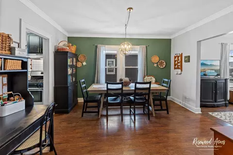 Dining - 950 S Elm Ave, Kankakee, IL 60901 photo 3 of 3